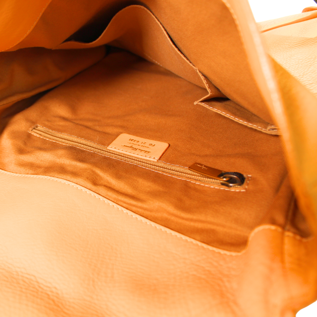 Bolsa Ferragamo Amarela