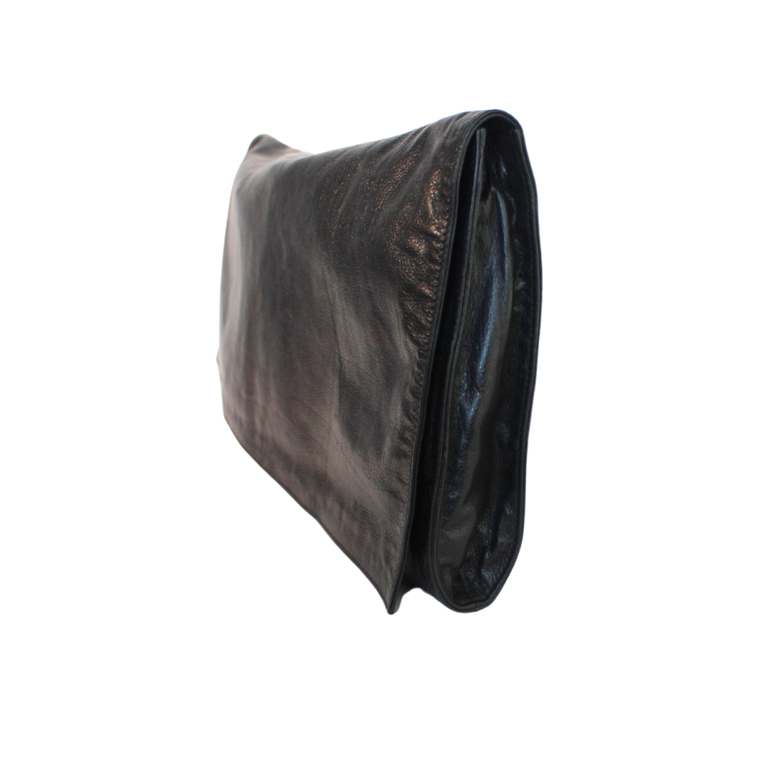 Clutch Gucci Maxi preta