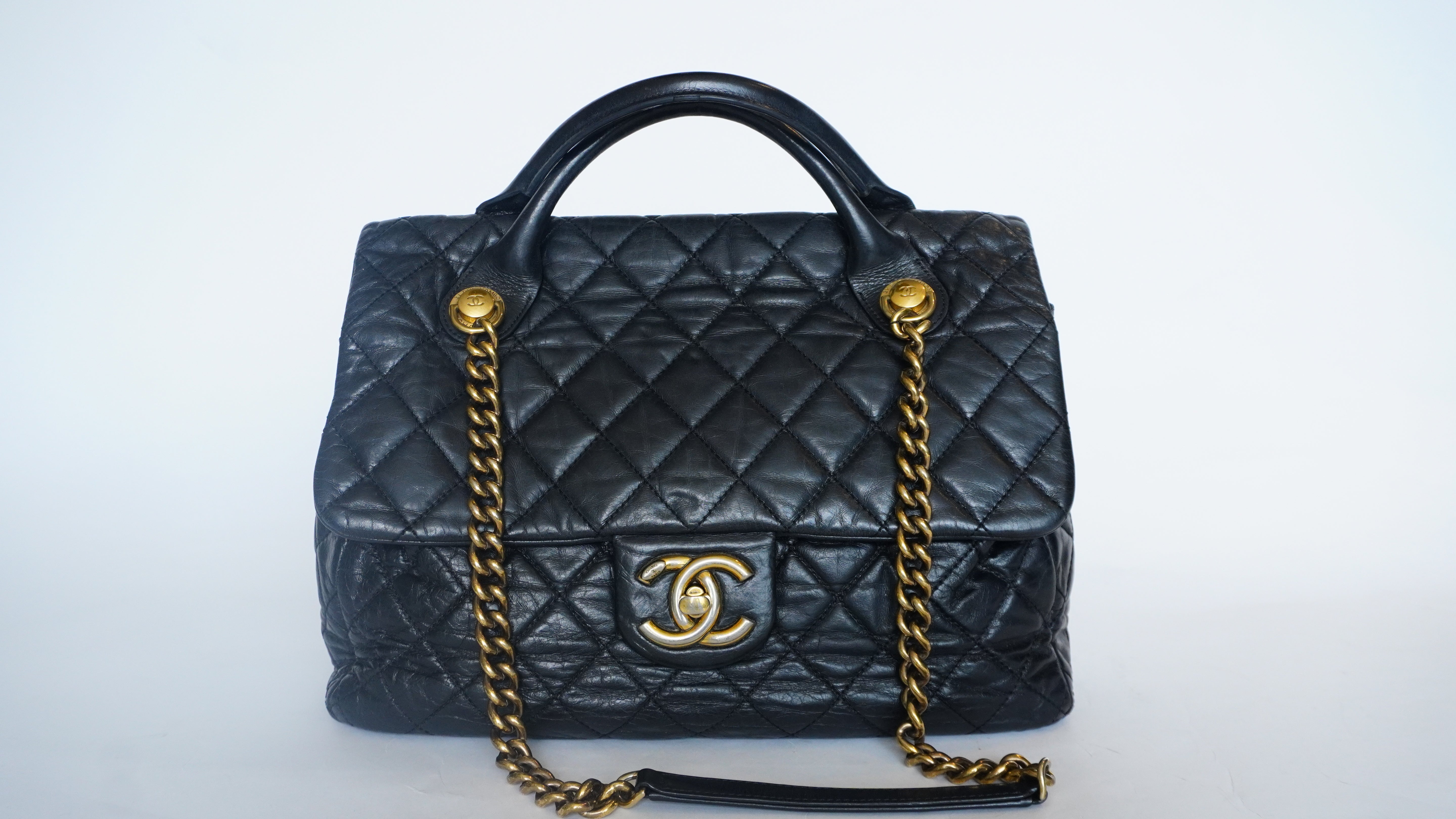 Bolsa Chanel Castle Rock Preta