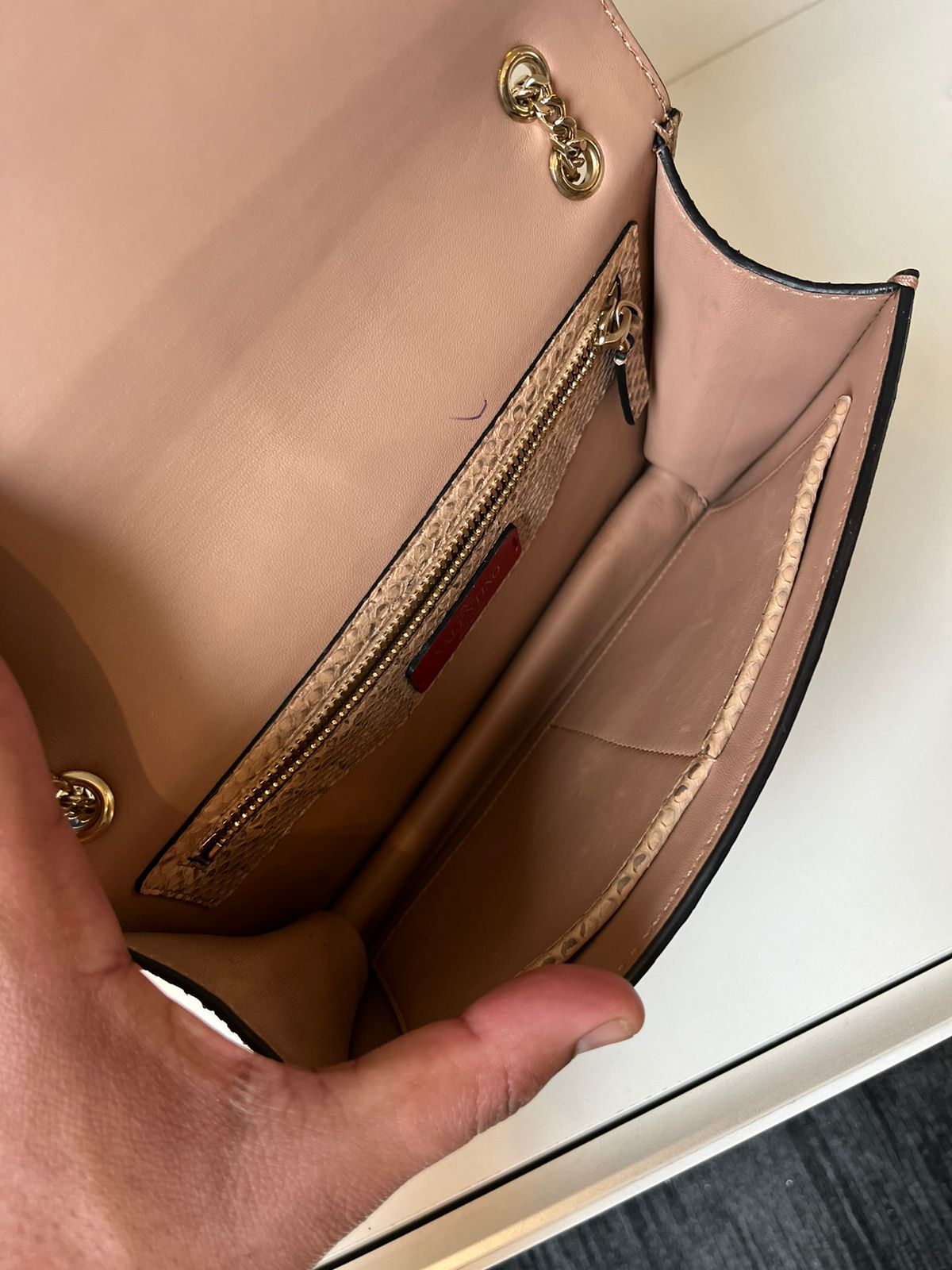 Bolsa Valentino Garavani Piton Bege