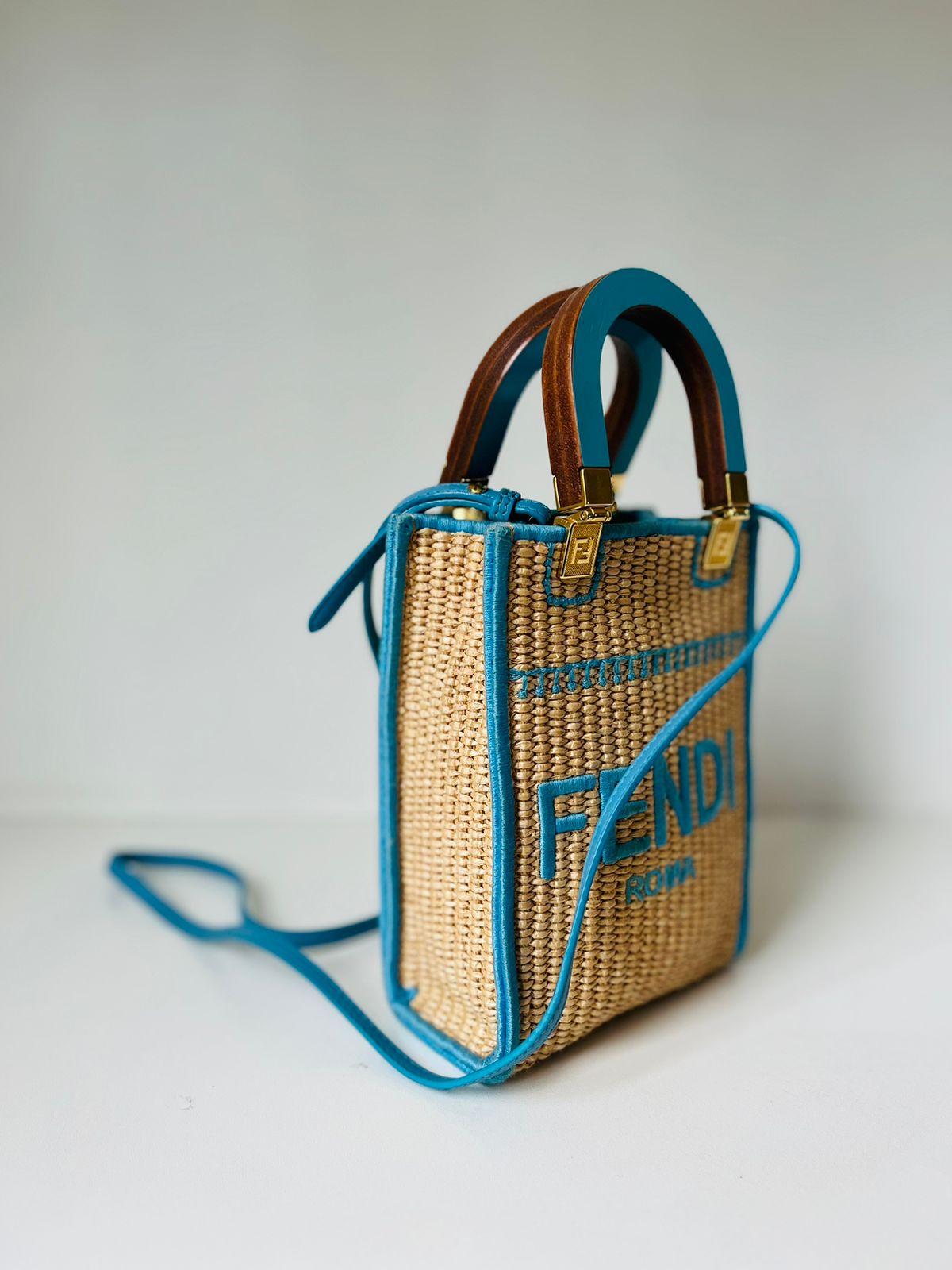 Bolsa Fendi Rafia Azul