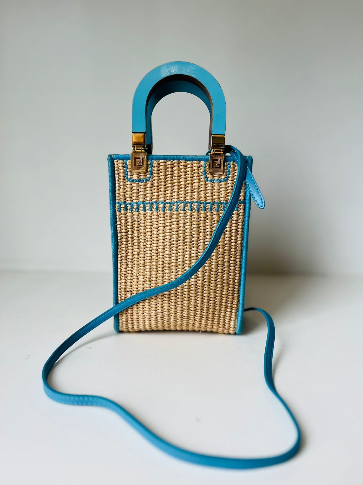 Bolsa Fendi Rafia Azul