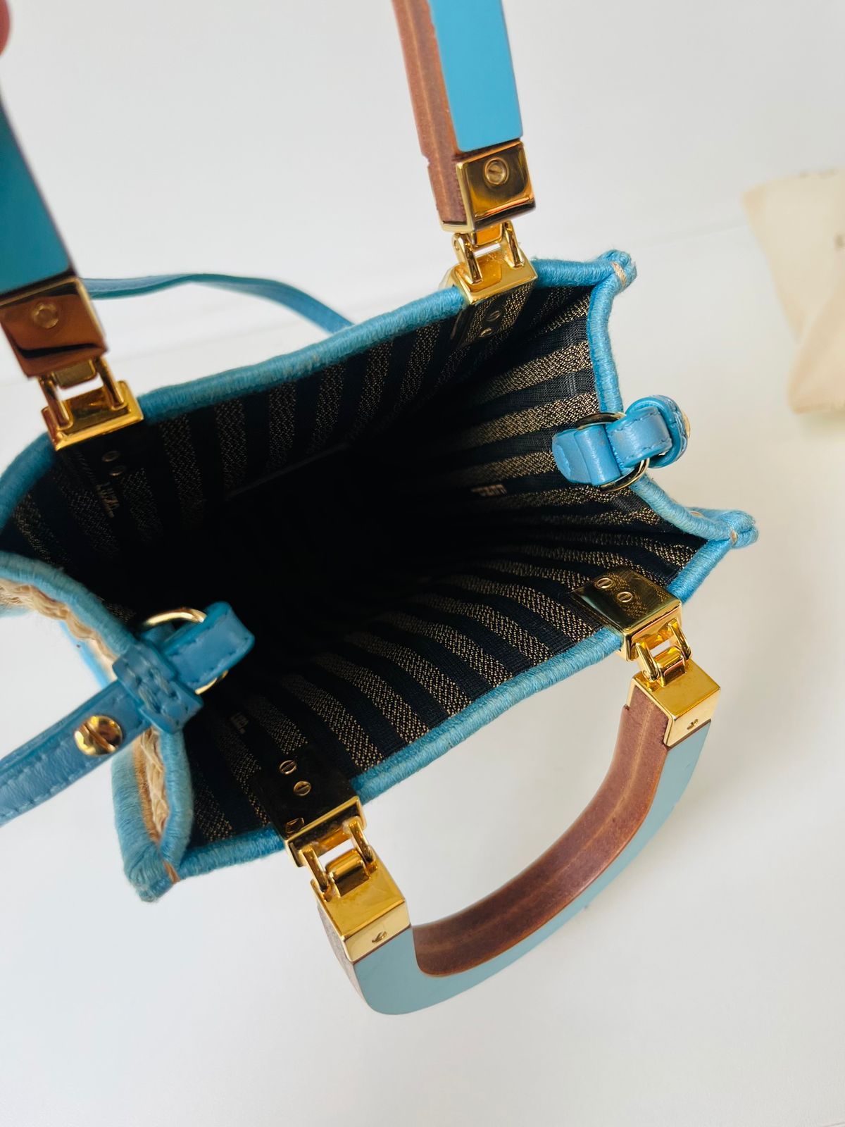 Bolsa Fendi Rafia Azul