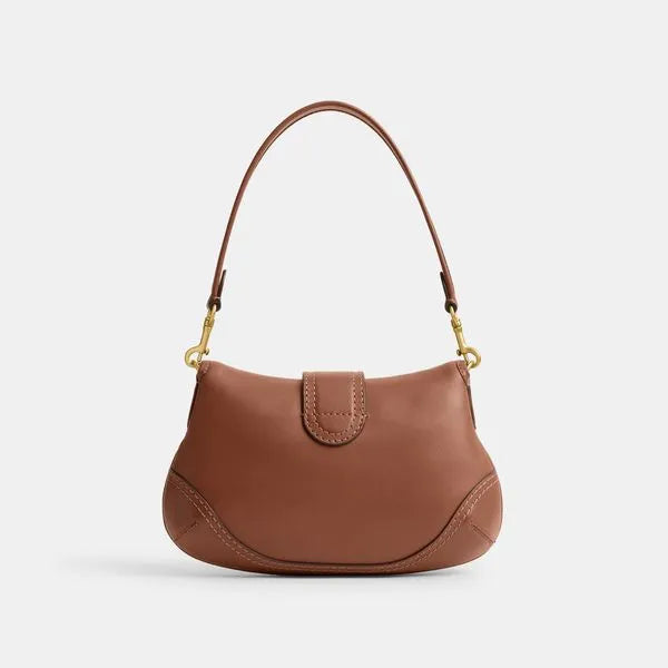 Bolsa Soho em Couro Regenerativo Coach - Marrom