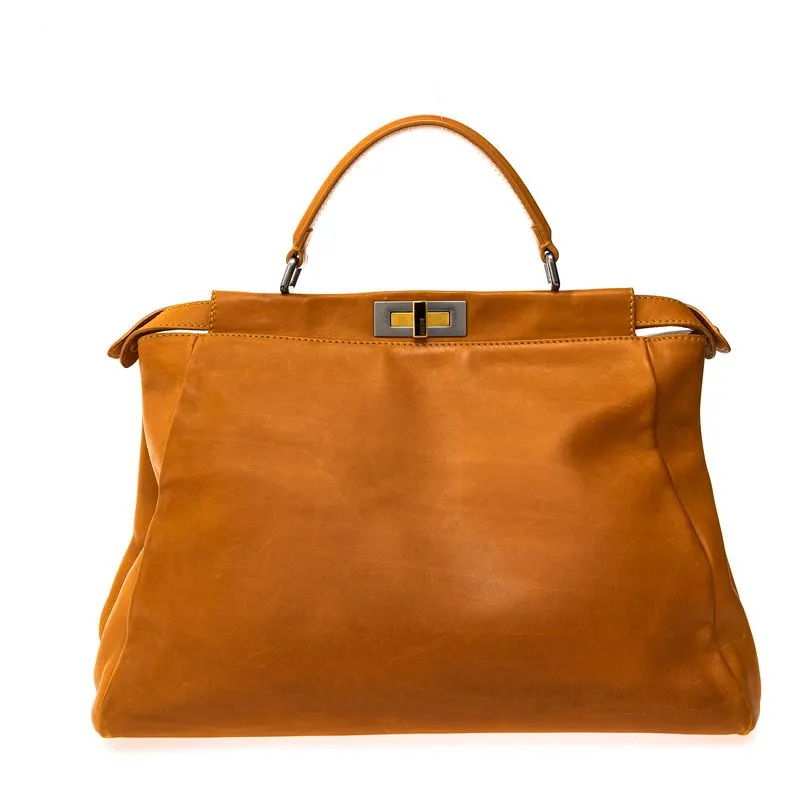 Bolsa Fendi Peekaboo mostarda