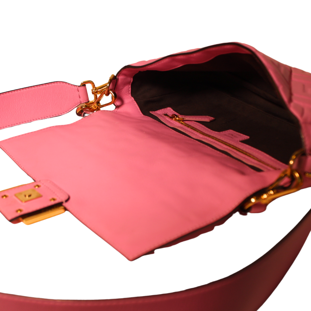 Bolsa Fendi baguete rosa