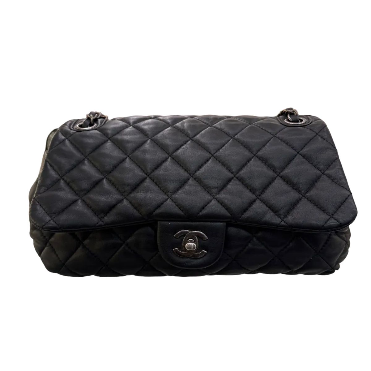 Chanel flap classica