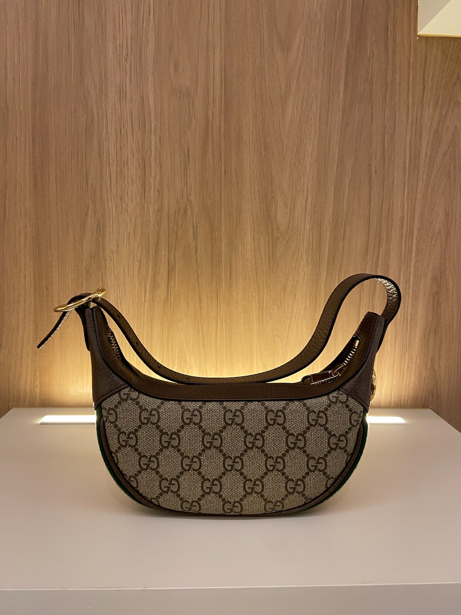 Gucci mini gg supreme web
