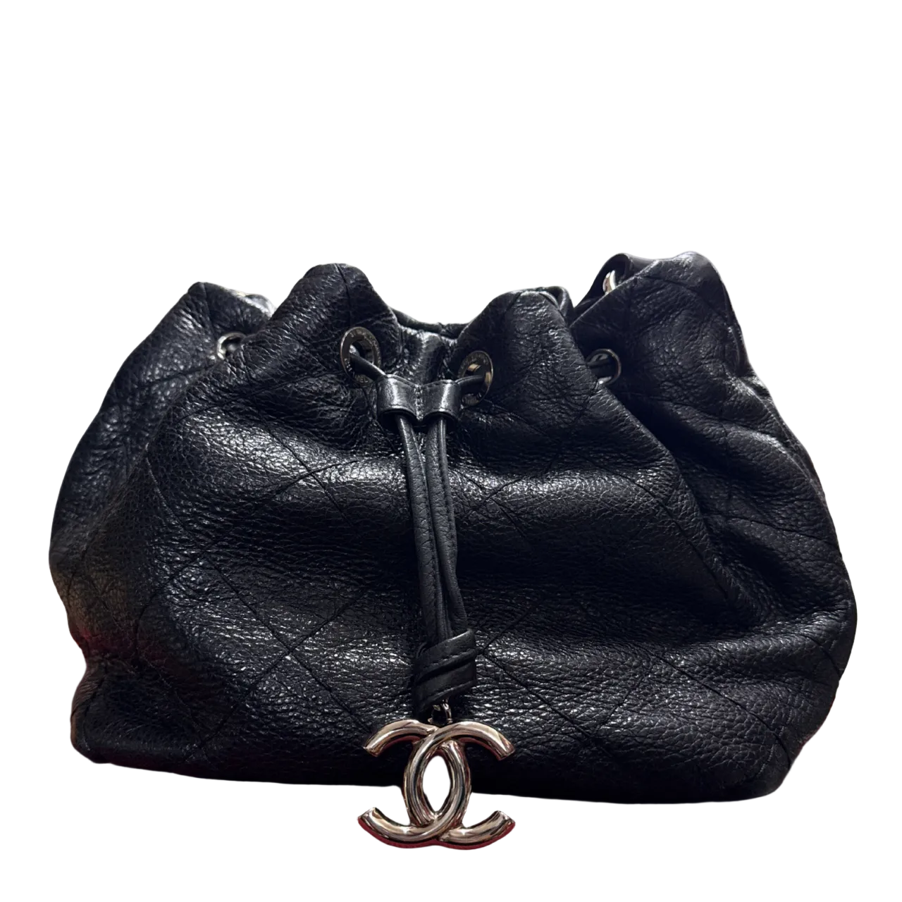 Chanel preta bucket